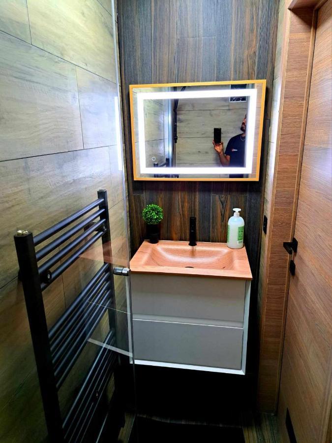 Petite Chambre Dans Une Jolie Colocation Lüttich Exterior foto